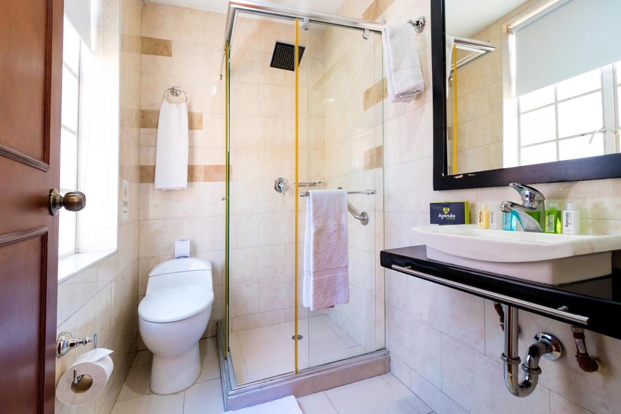 Ayenda 1068 Plaza 36 Hotel Богота Екстериор снимка