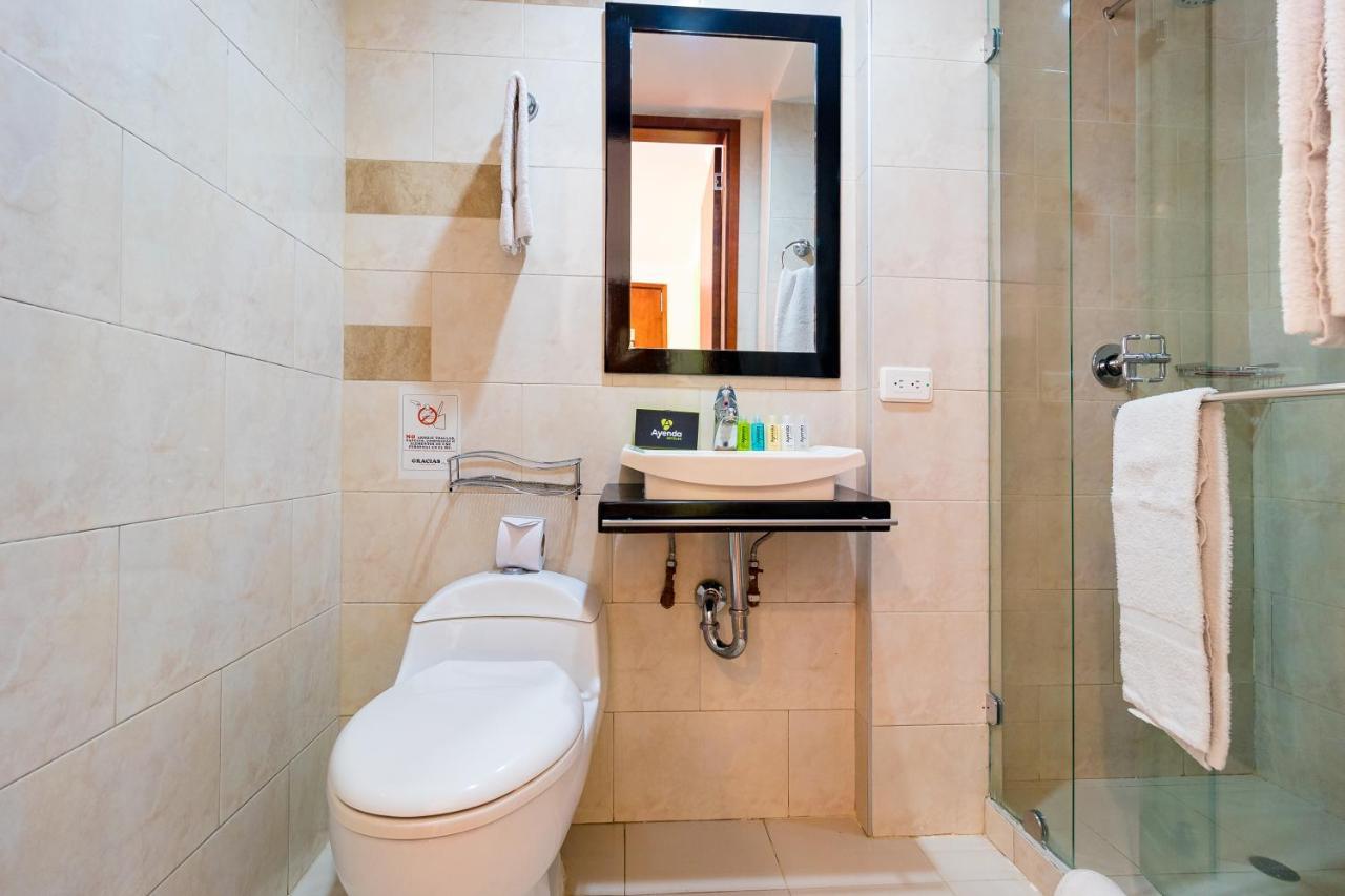 Ayenda 1068 Plaza 36 Hotel Богота Екстериор снимка