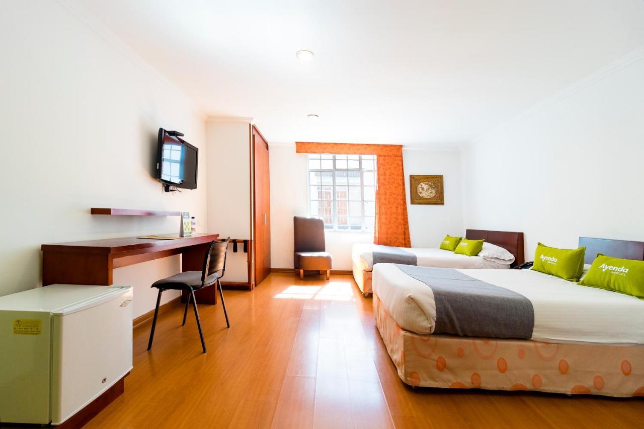 Ayenda 1068 Plaza 36 Hotel Богота Екстериор снимка