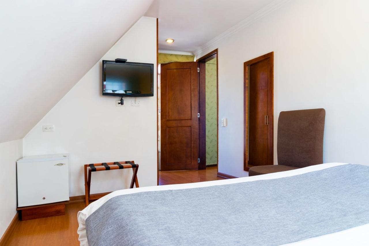Ayenda 1068 Plaza 36 Hotel Богота Екстериор снимка