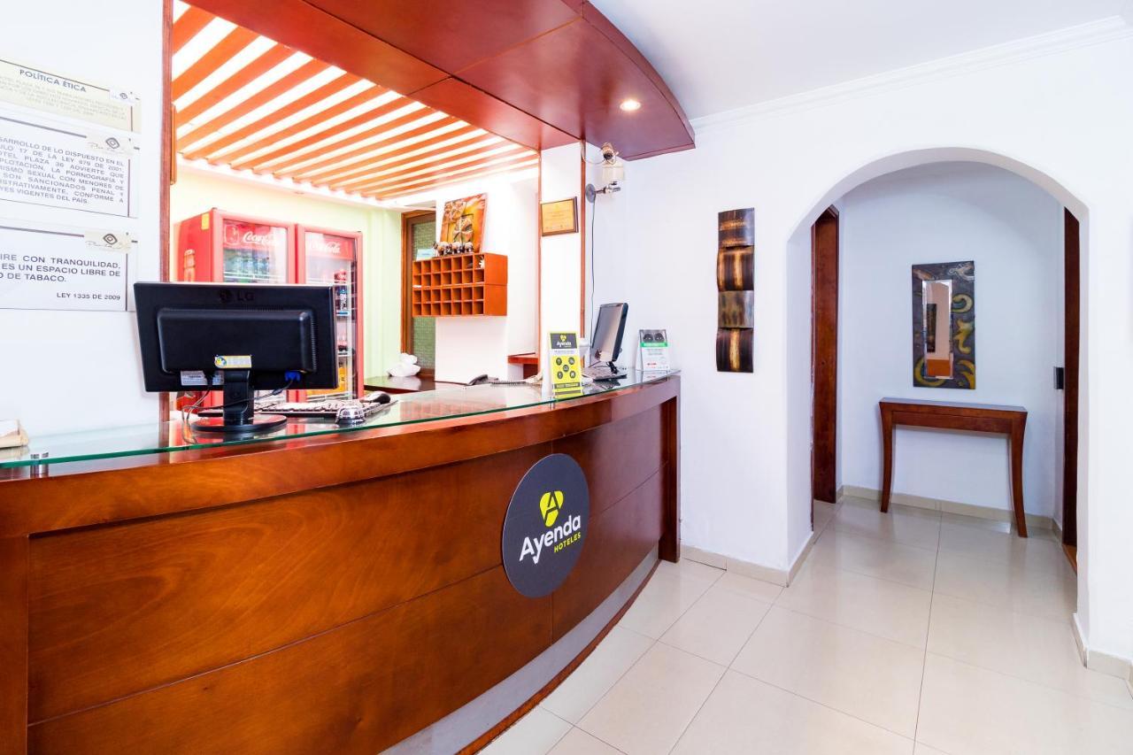 Ayenda 1068 Plaza 36 Hotel Богота Екстериор снимка